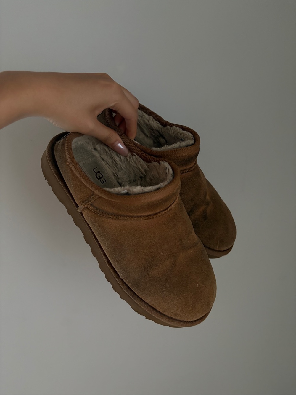 UGG classic slipper